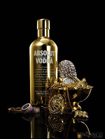 miss-morena-vip-blog-com-934168Absolut-vodka-blingbling.jpg